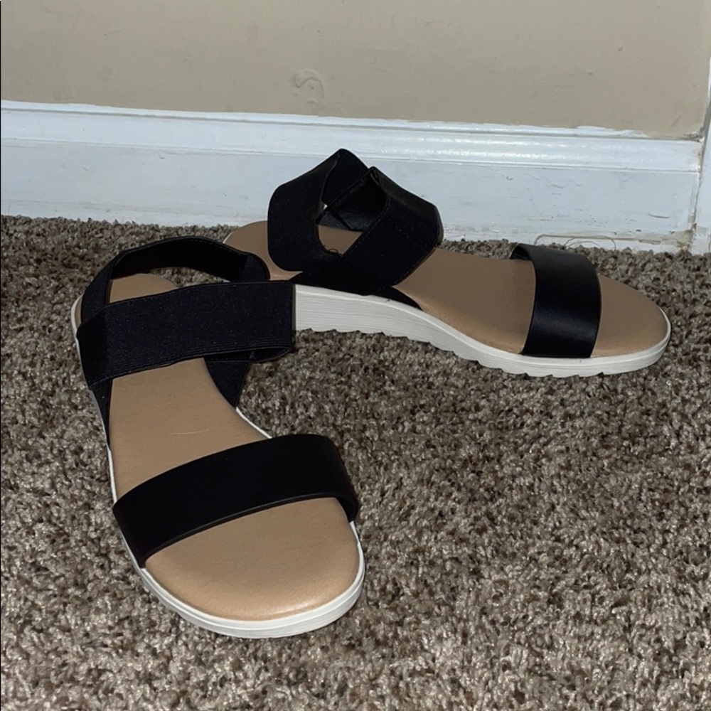 Black Wedged Sandals